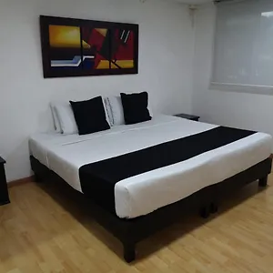 Santiago Plaza 2*, Bogotá Colombia