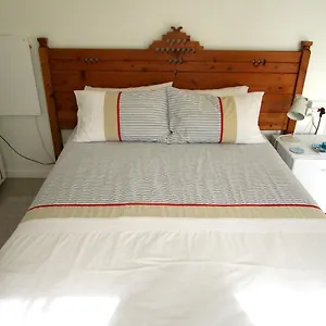 https://sherwood-garden.hotels-capetown.com