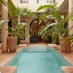 Riad O *****